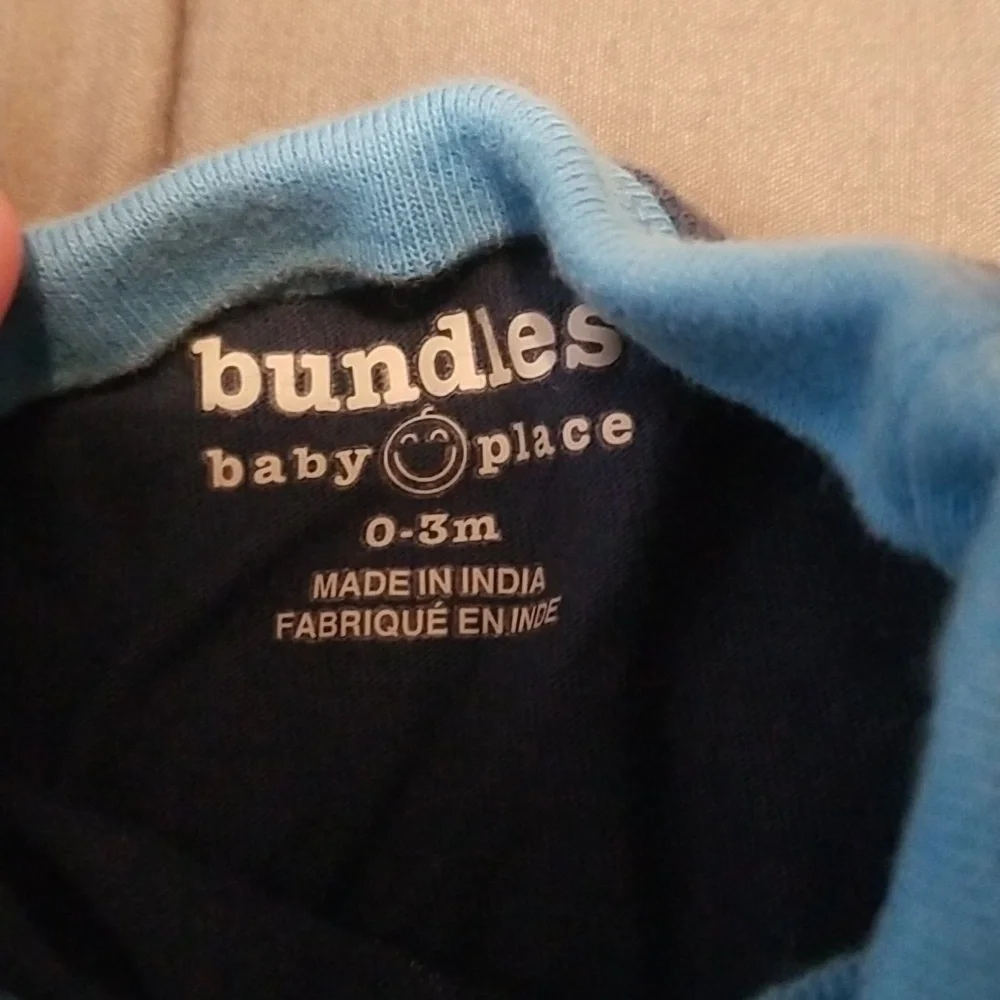 Bundles Baby Dinosaur 2-piece Outfit